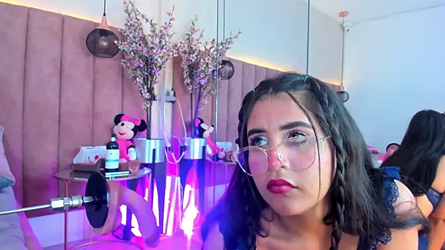 LizzyOlsen online show from October 22, 3:39 am