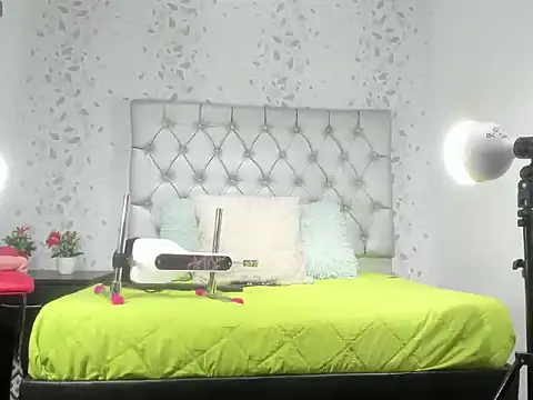 michelle perla online show from October 27, 6:42 pm