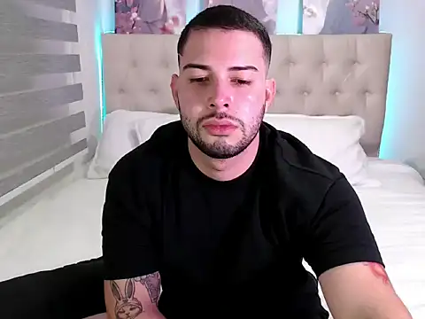 Snapshot of baby_mateo chatting on September 22, 12:05 am baby mateo online show from September 22, 12:05 am