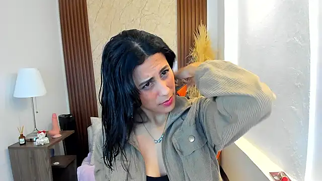 Thais kim online show from November 5, 12:52 pm