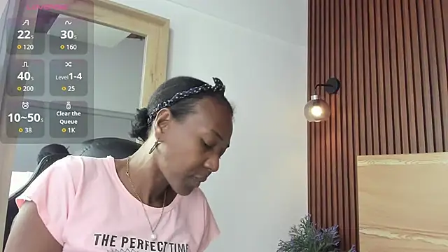 coral15  online show from November 1, 7:19 pm