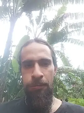 Snapshot of hairy_mannn chatting on July 18, 11:13 pm hairy mannn online show from July 18, 11:13 pm