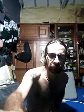 hairy mannn online show from December 23, 6:12 am