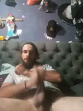 Snapshot of hairy_mannn chatting on May 26, 12:36 pm hairy mannn online show from May 26, 12:36 pm