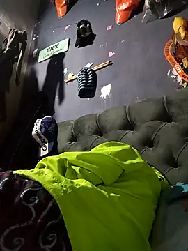 hairy mannn online show from November 26, 6:30 pm