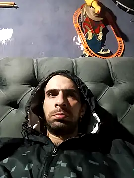 hairy mannn online show from December 4, 4:55 am