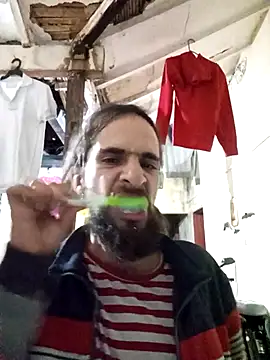 hairy mannn online show from October 24, 5:28 am