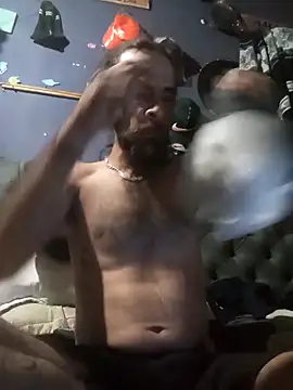 Snapshot of hairy_mannn chatting on May 3, 12:20 pm hairy mannn online show from May 3, 12:20 pm