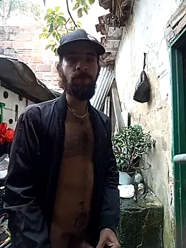 Snapshot of hairy_mannn chatting on October 12, 3:13 pm hairy mannn online show from October 12, 3:13 pm