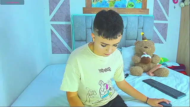 christopher Hot online show from March 12, 12:38 am