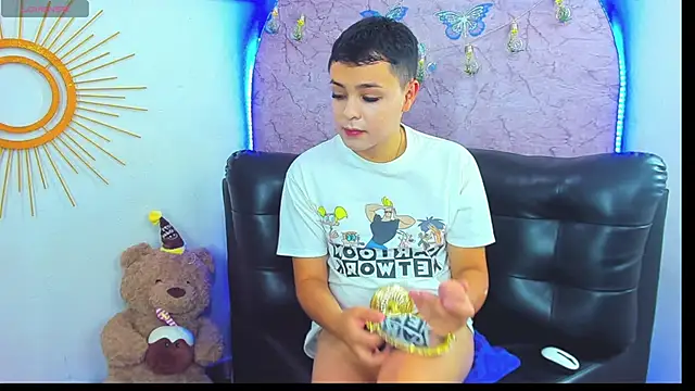 christopher Hot online show from April 21, 7:42 pm
