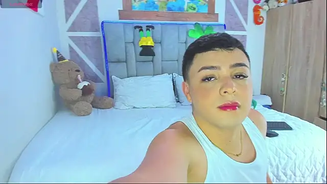 christopher Hot online show from March 23, 8:30 pm