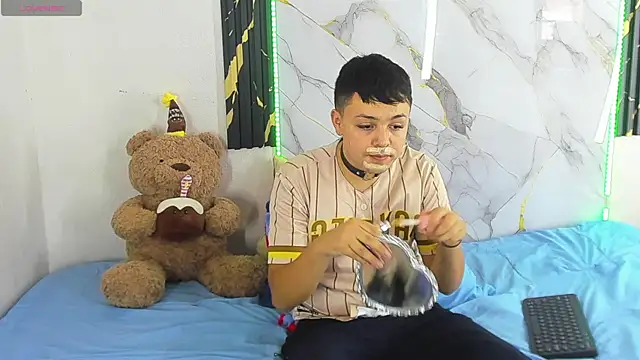 christopher Hot online show from July 9, 6:07 pm