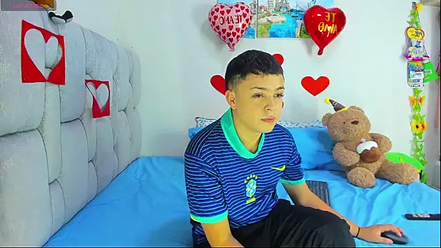 christopher Hot online show from February 9, 10:52 pm