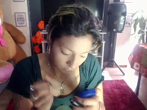 Snapshot of ScarletSizzling chatting on October 28, 12:37 pm ScarletSizzling online show from October 28, 12:37 pm