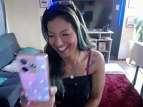 Snapshot of ScarletSizzling chatting on September 25, 1:06 pm ScarletSizzling online show from September 25, 1:06 pm