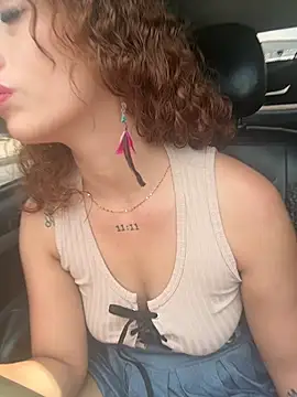 roxyrougee online show from February 28, 5:01 pm