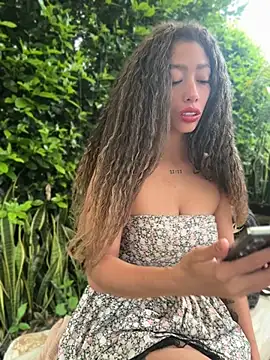 roxyrougee online show from June 2, 10:59 am