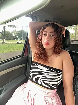 roxyrougee online show from January 14, 3:15 pm