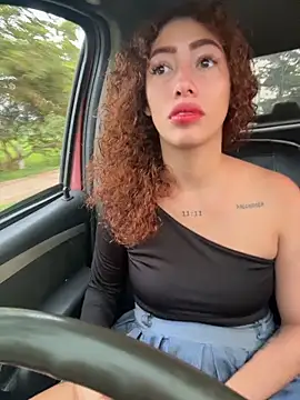 roxyrougee online show from February 8, 11:41 am