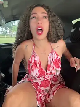 roxyrougee online show from May 10, 12:31 pm