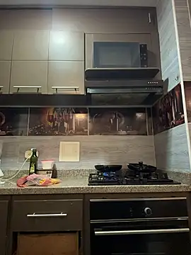 roxyrougee online show from February 19, 10:45 am