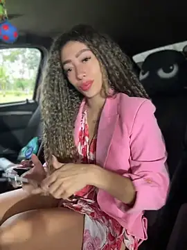 roxyrougee online show from May 19, 11:17 am