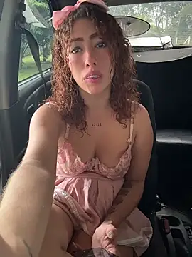 roxyrougee online show from April 15, 12:42 pm