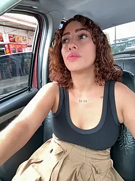 roxyrougee online show from January 15, 4:21 pm