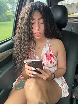 Snapshot of roxyrougee chatting on July 18, 12:36 pm roxyrougee online show from July 18, 12:36 pm