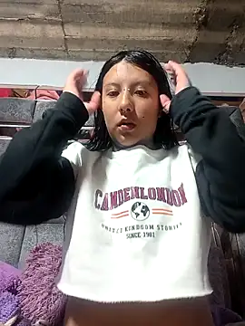 missashlyrosette online show from March 14, 3:07 pm