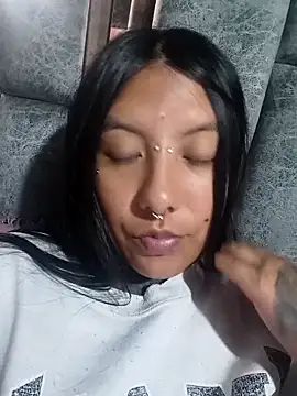 missashlyrosette online show from February 23, 2:02 am