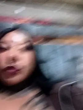 missashlyrosette online show from December 17, 12:59 am