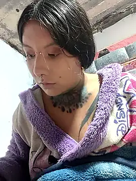 missashlyrosette online show from April 30, 8:05 pm