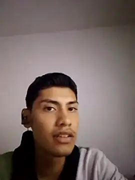 aispuro8505 online show from November 30, 6:36 am