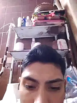 aispuro8505 online show from November 25, 9:09 am