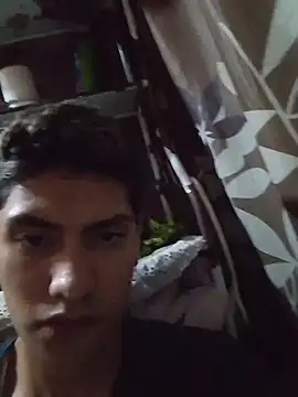 aispuro8505 online show from April 24, 6:48 am