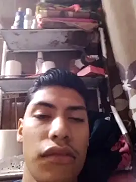 aispuro8505 online show from December 2, 9:05 pm