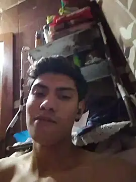 aispuro8505 online show from April 9, 7:47 am