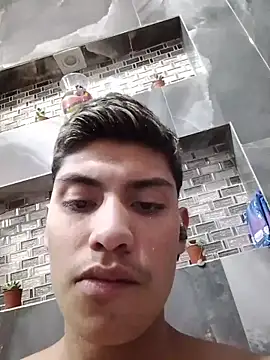 aispuro8505 online show from March 4, 8:33 am