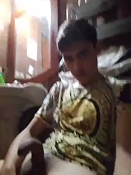 aispuro8505 online show from February 14, 8:14 am