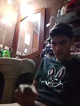 aispuro8505 online show from February 10, 7:29 am