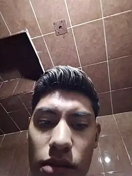 aispuro8505 online show from March 24, 8:36 am