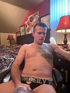 DILFiGuess11 online show from March 3, 5:42 pm