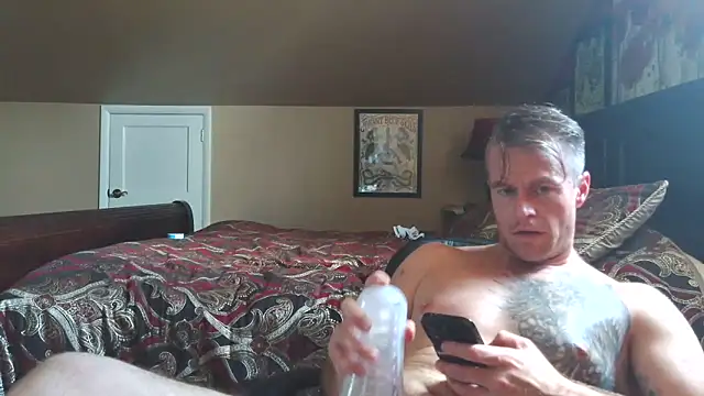 DILFiGuess11 online show from May 28, 2:45 pm