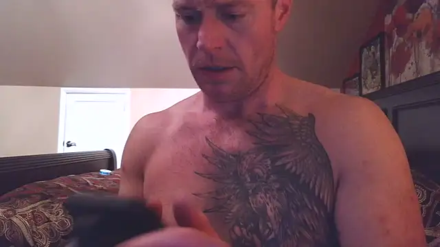 DILFiGuess11 online show from May 28, 2:41 am