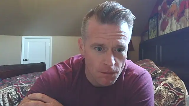 DILFiGuess11 online show from June 1, 1:22 pm