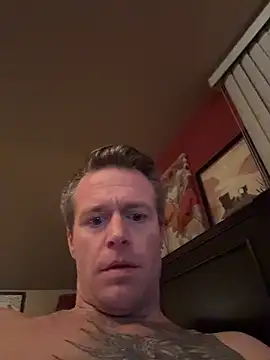 DILFiGuess11 online show from April 5, 7:15 am