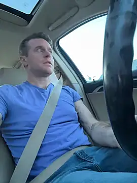 DILFiGuess11 online show from February 4, 10:27 pm