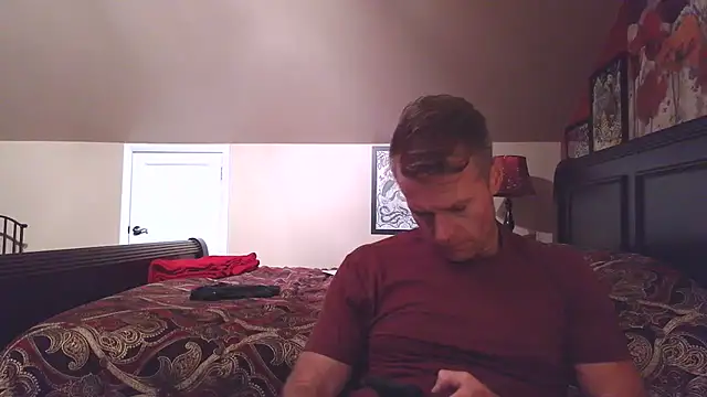 Snapshot of DILFiGuess11 chatting on June 29, 5:03 am DILFiGuess11 online show from June 29, 5:03 am